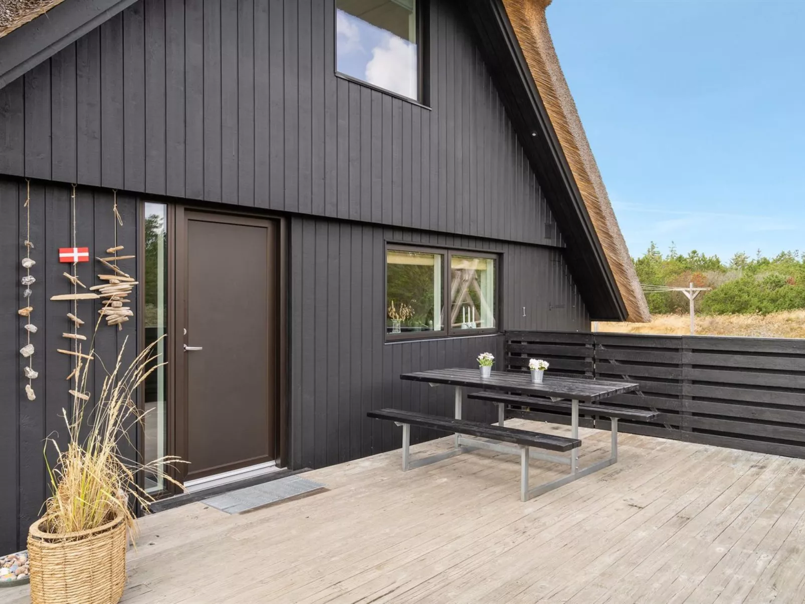 "Reiko" - 1.5km from the sea-Outside