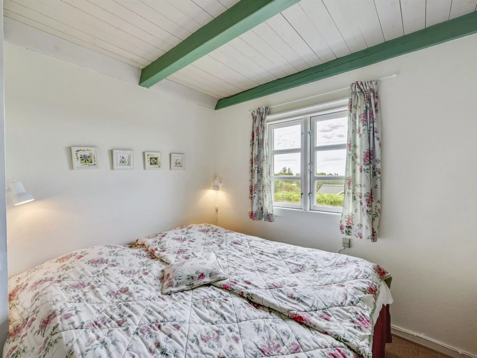 "Annika" -  from the sea-Inside