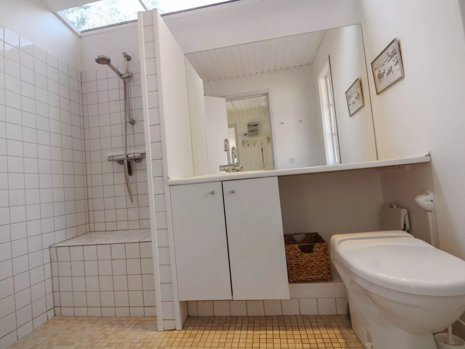 "Jale" - 50m from the sea-Inside