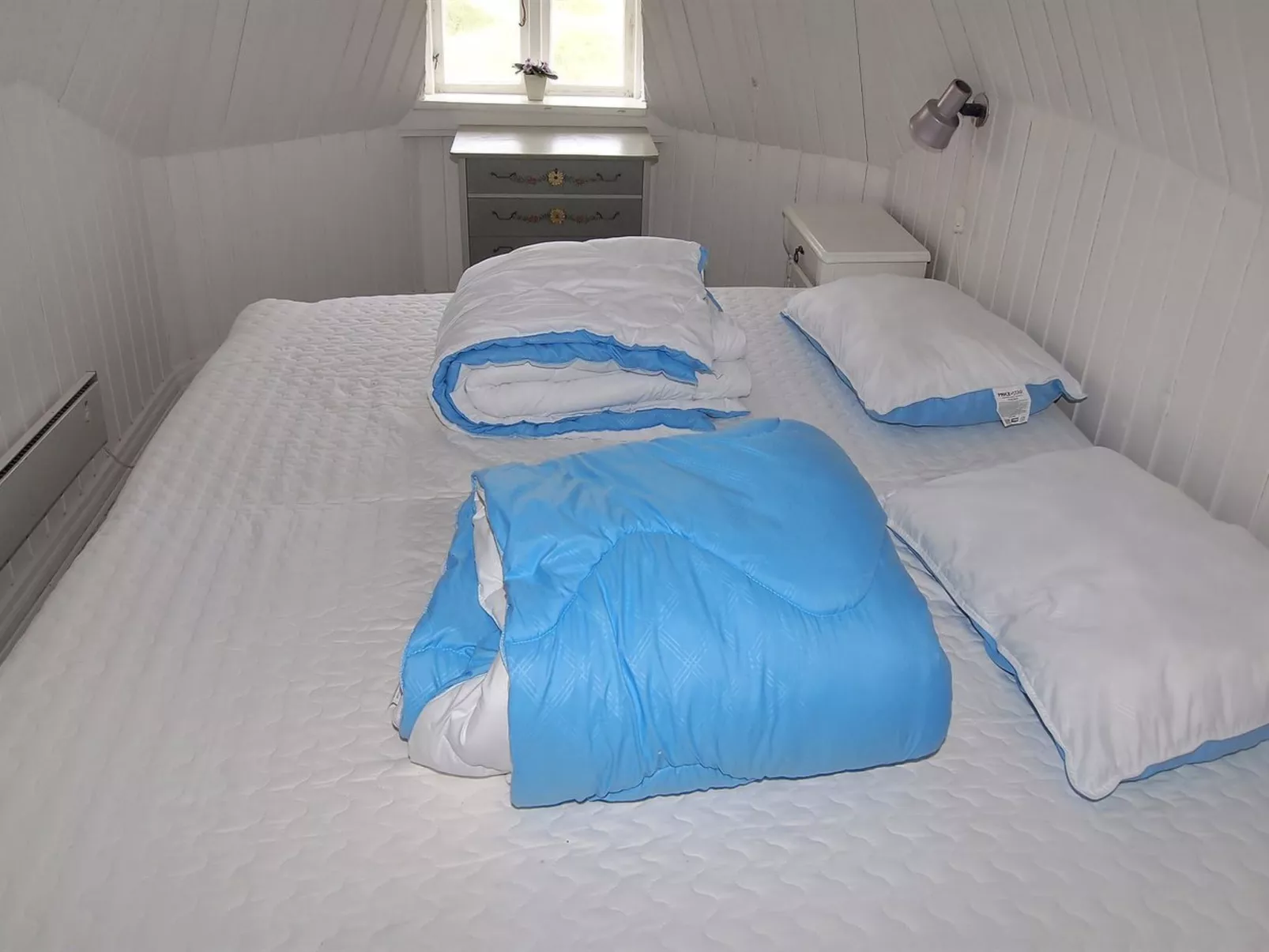 "Analia" -  from the sea-Inside