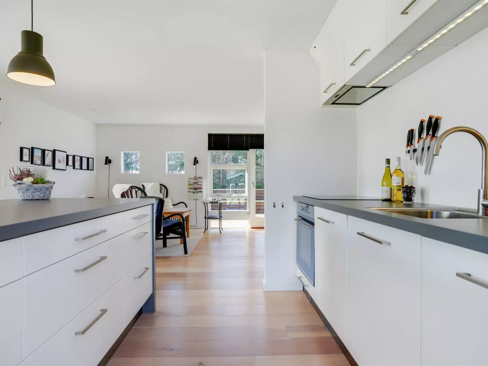 "Rosmarie" - 600m from the sea-Drinnen