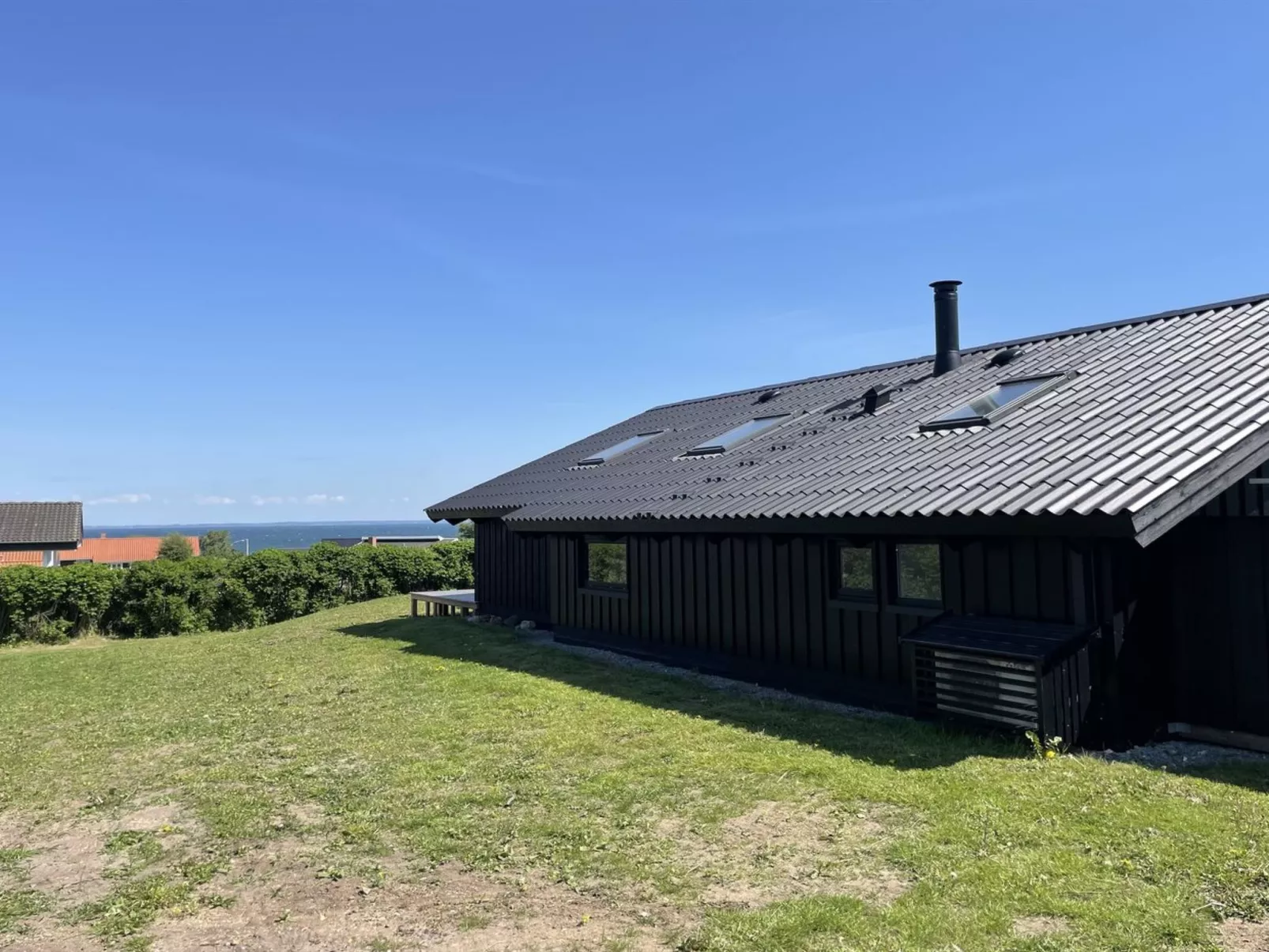 "Ely" - 300m from the sea-Outside