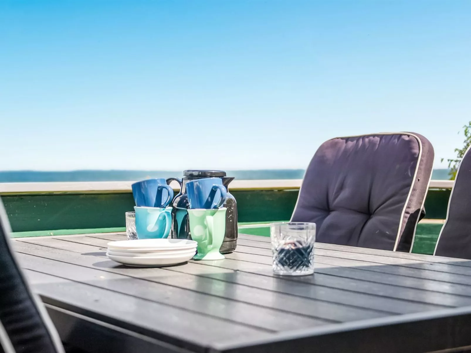 "Eldar" - 5m from the sea-Outside