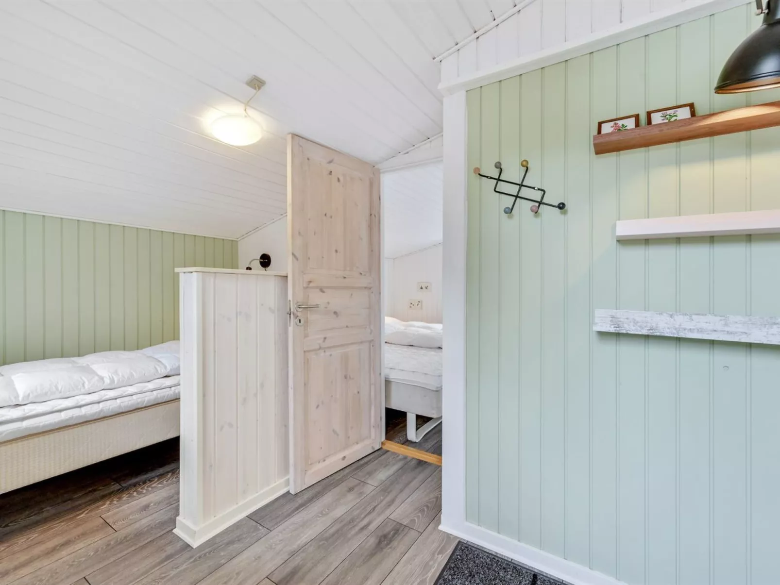 "Anline" - 900m to the fjord-Inside