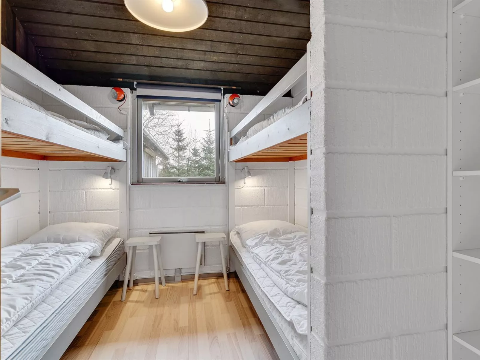 "Raika" - 450m to the fjord-Inside