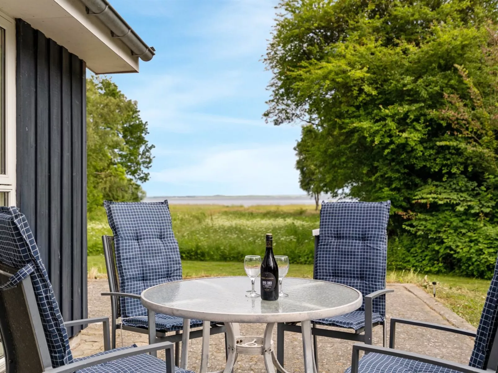 "Ødger" - 150m to the fjord-Dehors