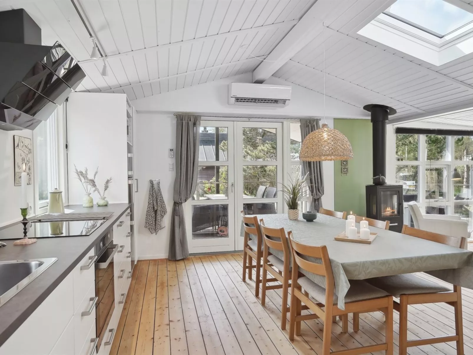 "Olof" - 100m from the sea-Inside