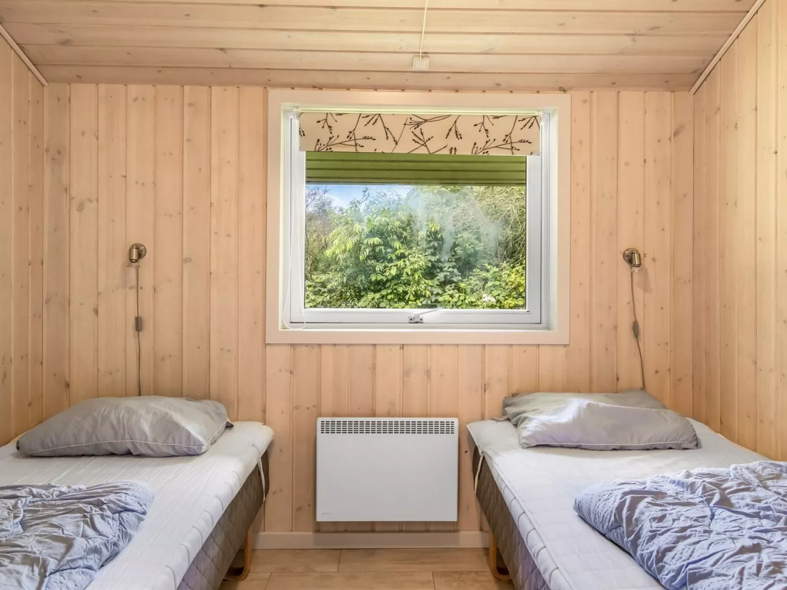 "Jutta" - 28km from the sea-Inside