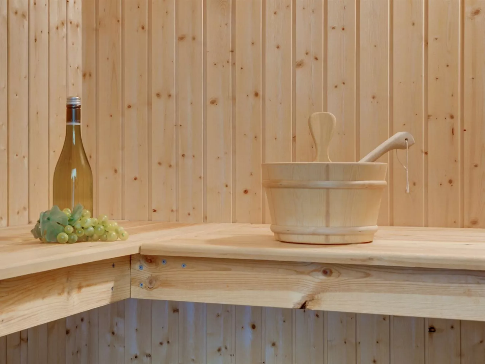 "Ebbi" - 36km from the sea-Inside