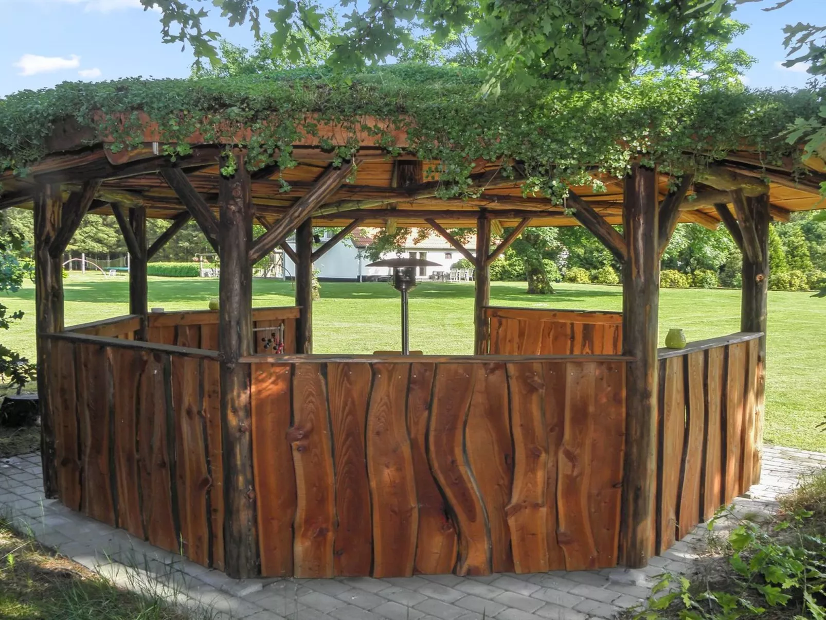 "Beatha" - 25km to the fjord-Outside