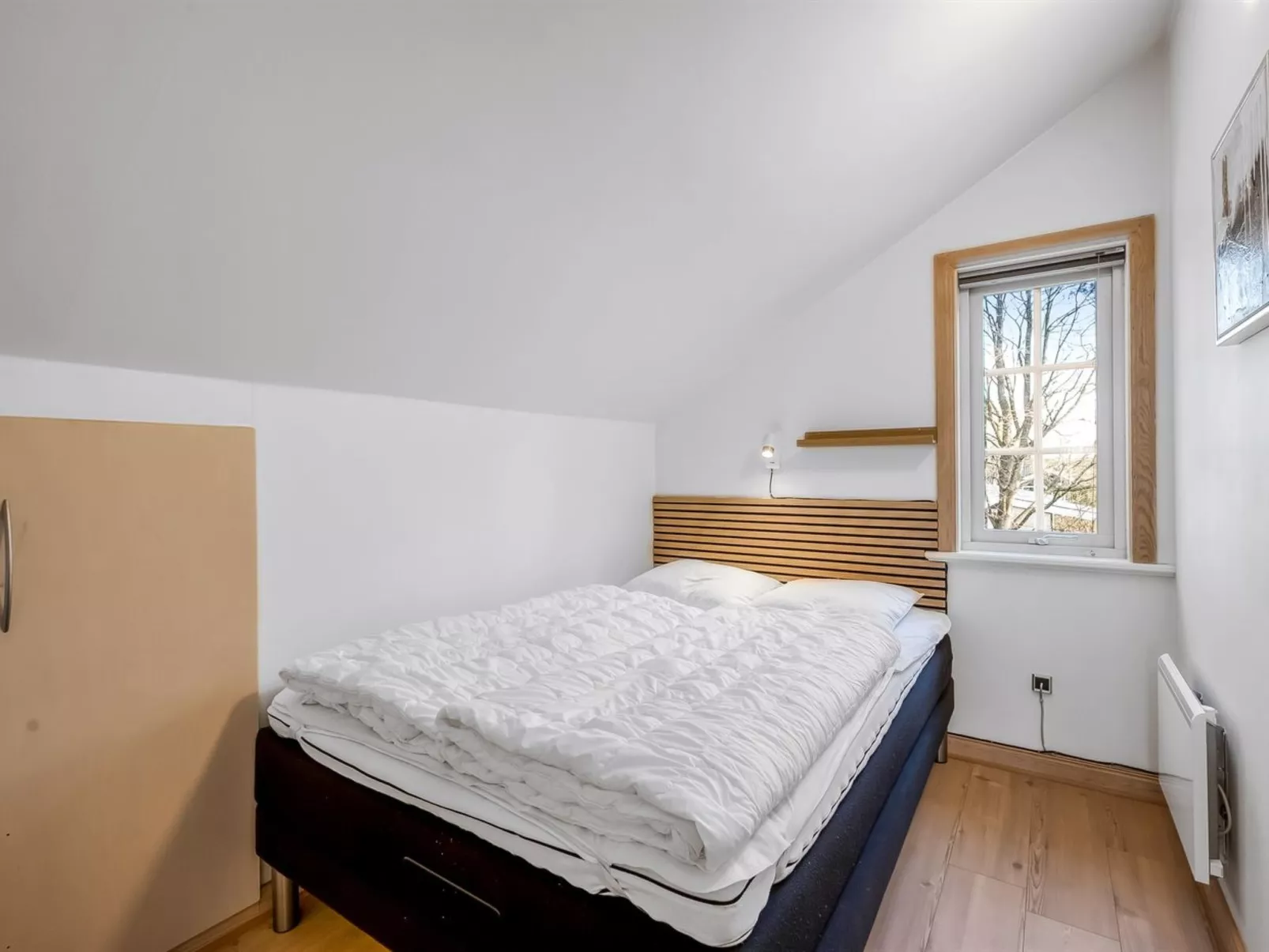 "Adelia" - 850m to the fjord-Dedans