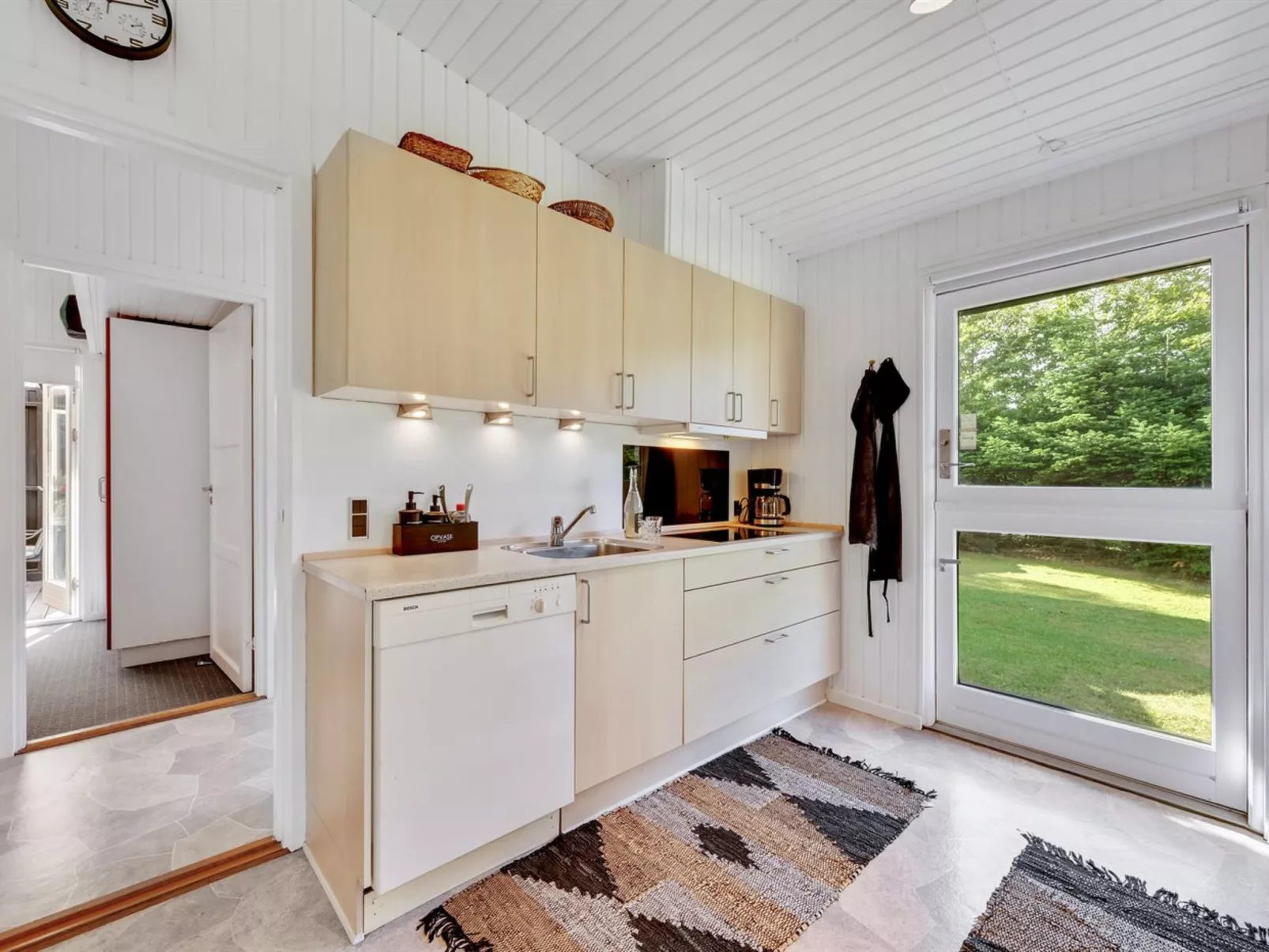 "Cristal" - 400m to the fjord-Inside