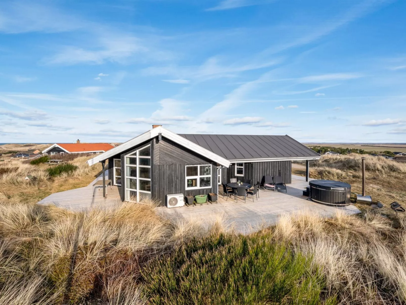 "Tahnee" - 450m from the sea-Outside