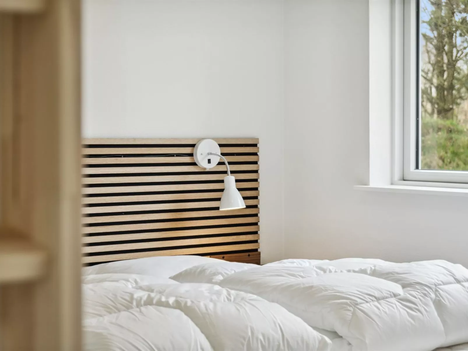 "Human" - 10.5km from the sea-Inside