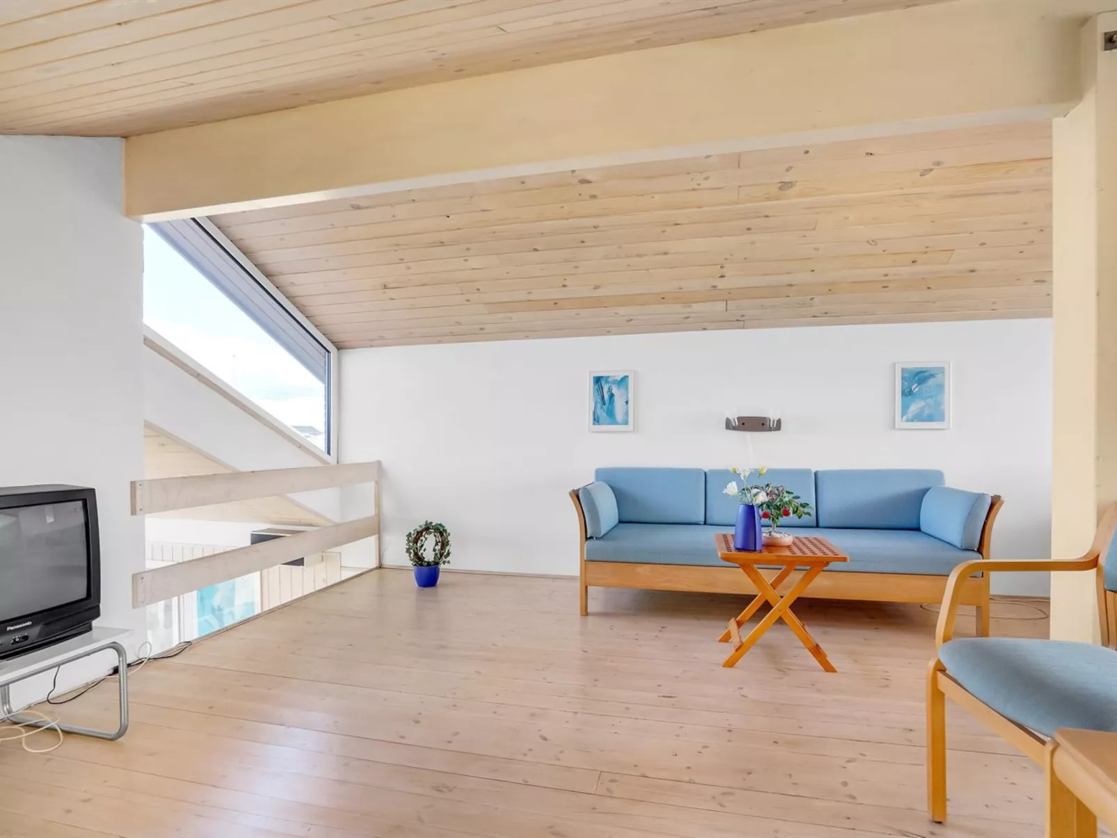 "Ritha" - 350m from the sea-Inside