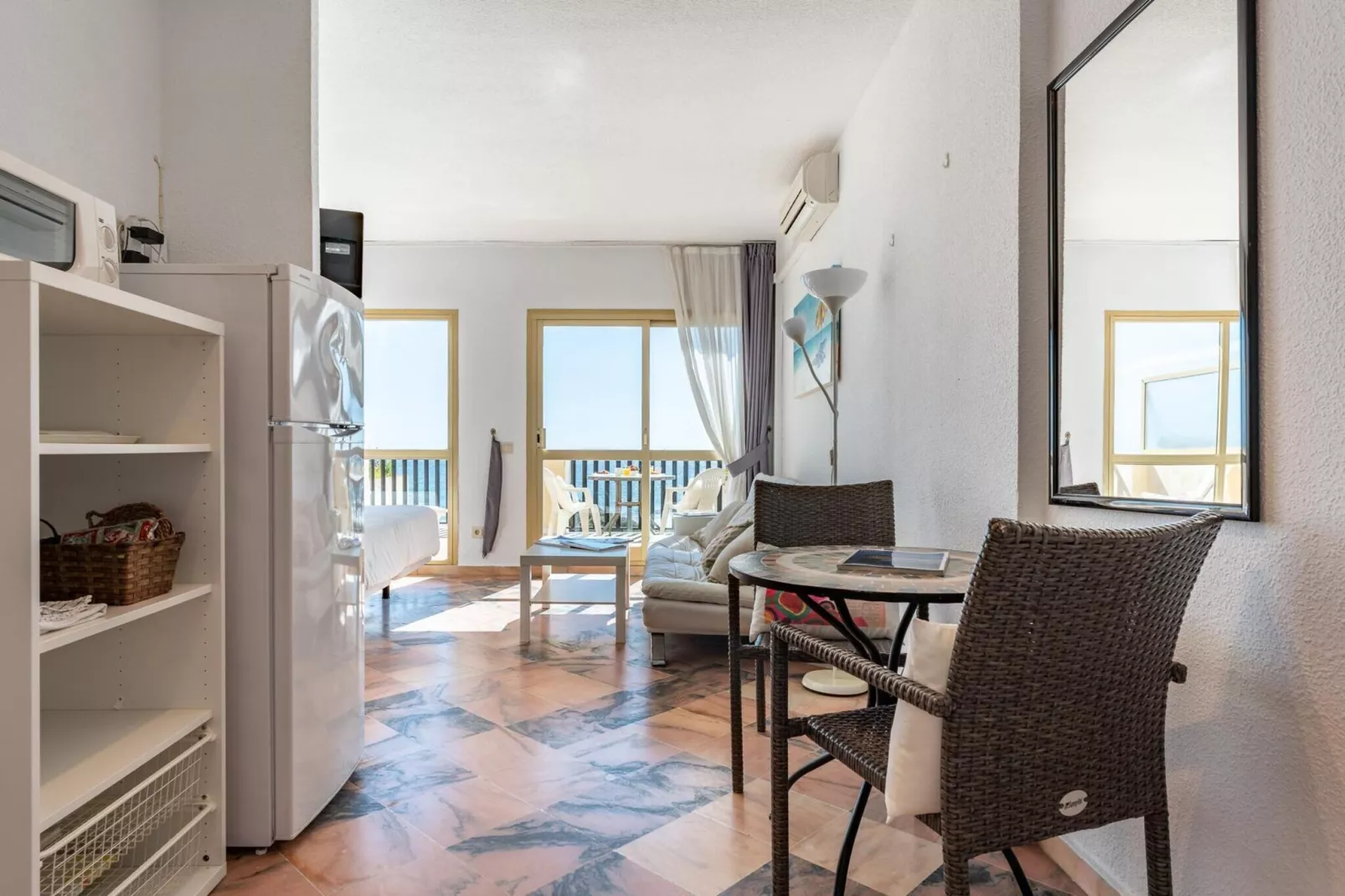 CT 239 - Romana Playa - First Beachline-Salle à manger