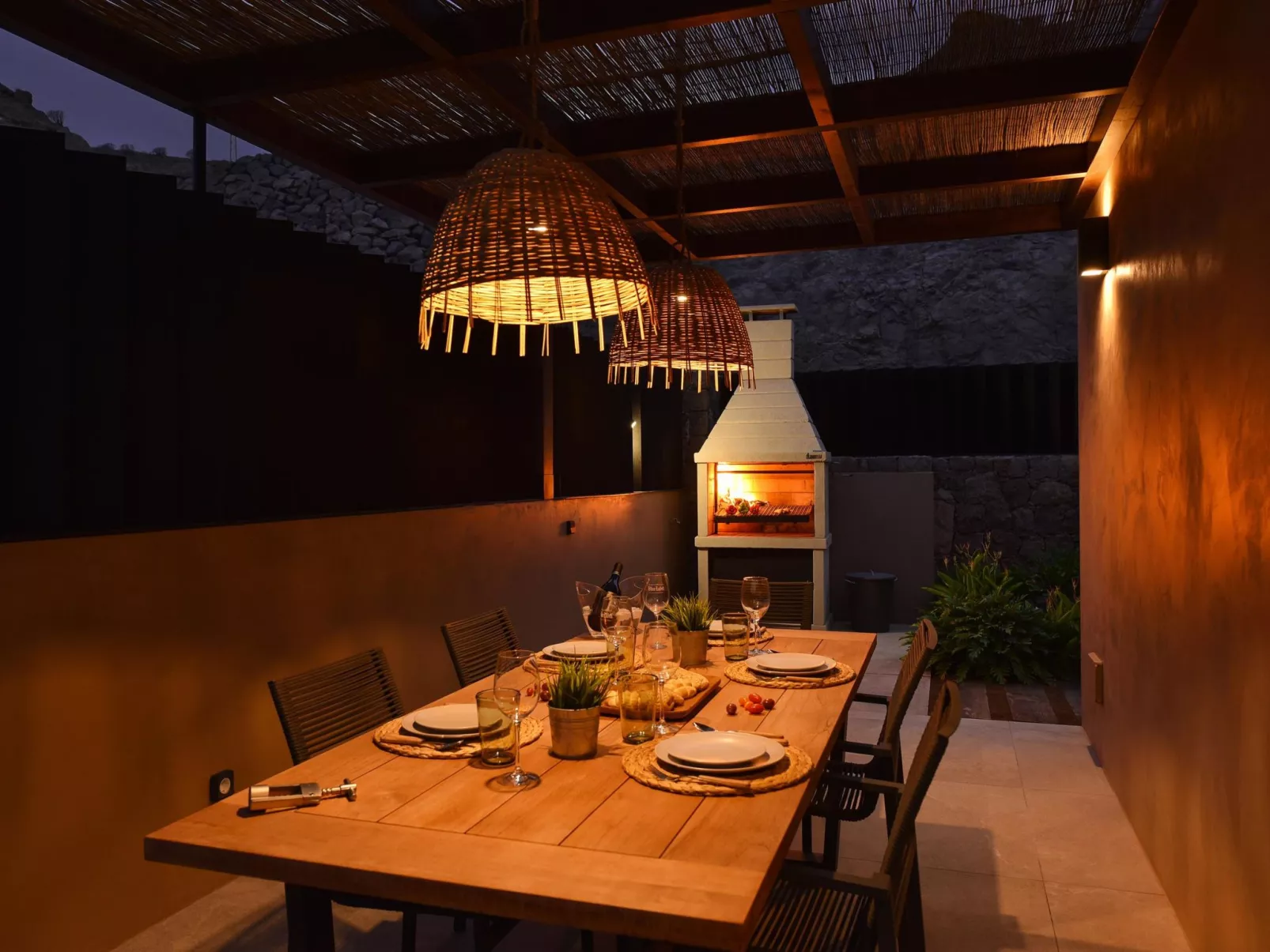 Almadies Tauro - Outside