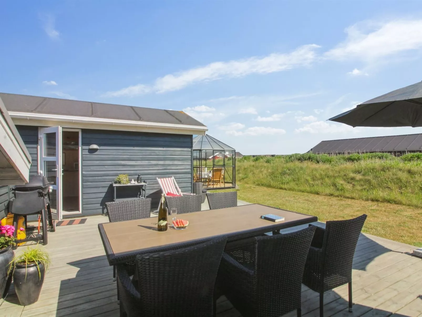 "Thomsen" - 475m from the sea-Draußen