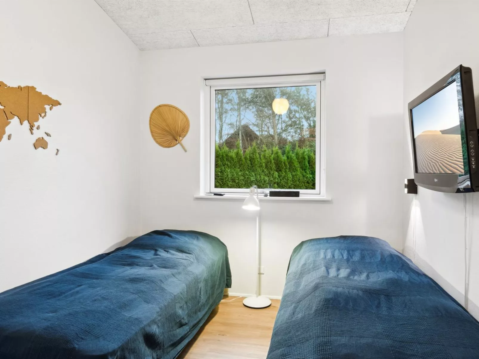 "Berta" - 70m to the fjord-Drinnen