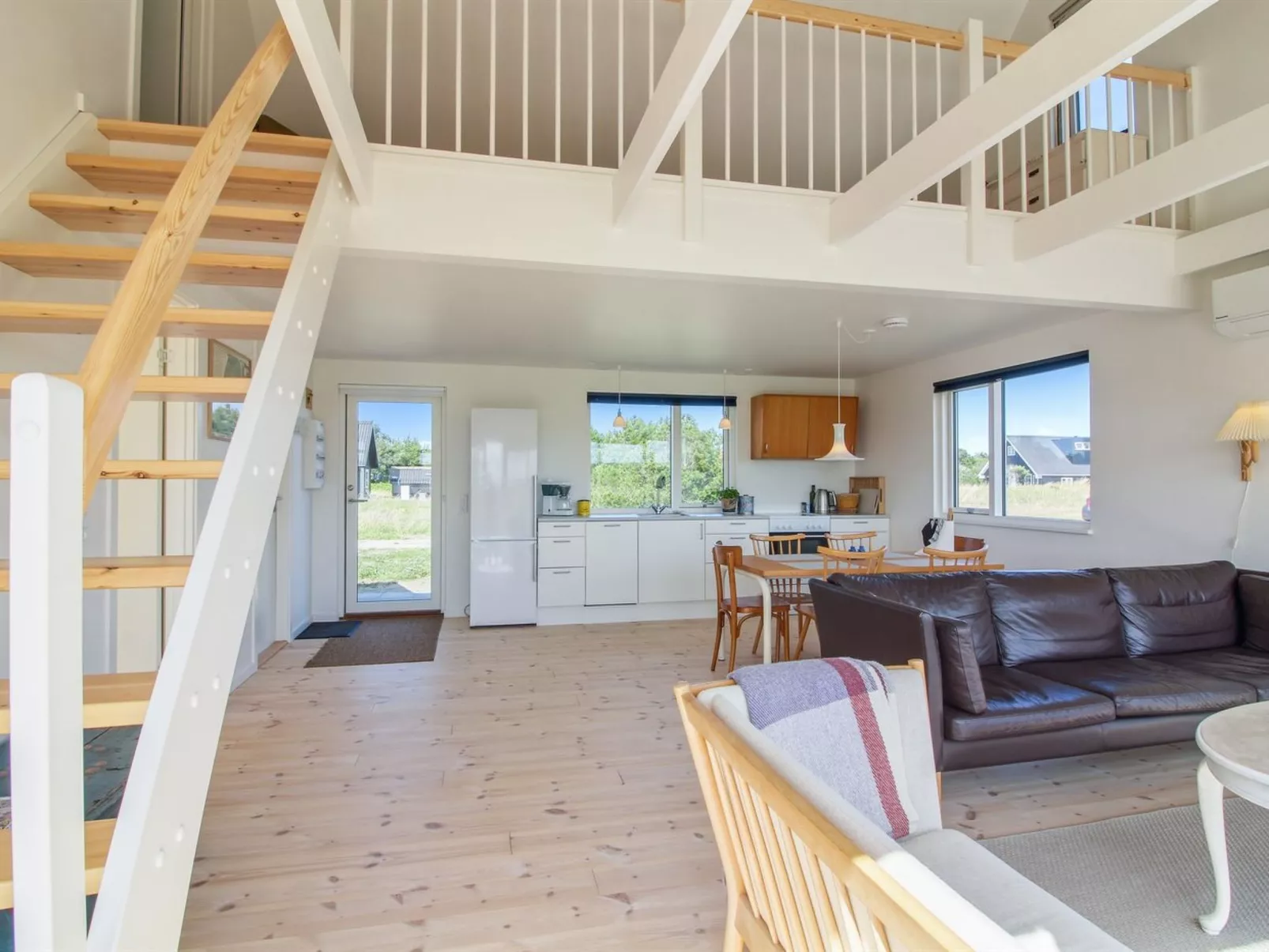 "Helga" - 800m from the sea-Dedans