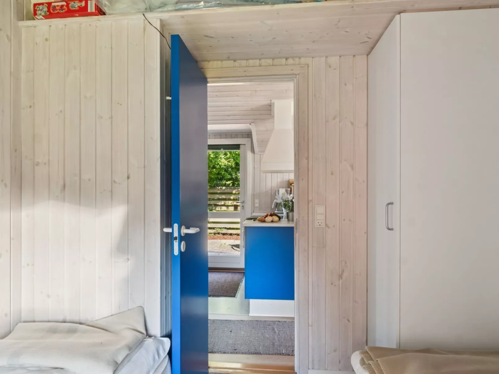 "Thrym" - 200m from the sea-Inside