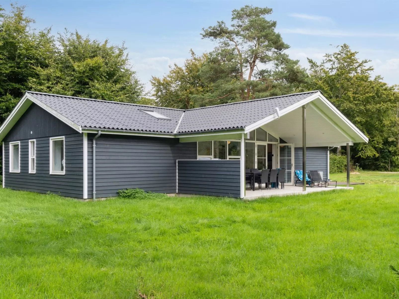 "Gisl" - 1.3km from the sea-Outside