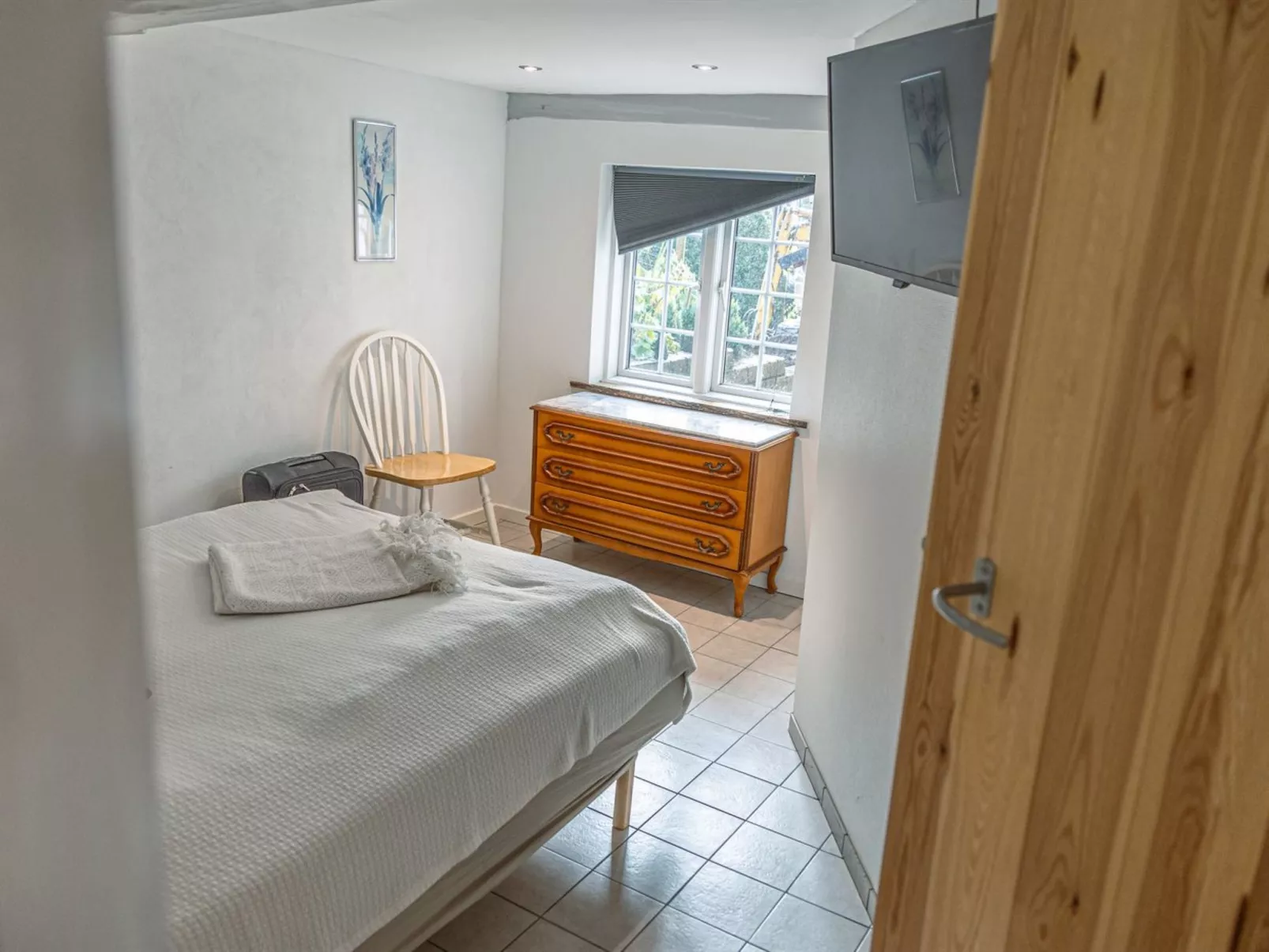 "Arnora" - 48km from the sea-Drinnen