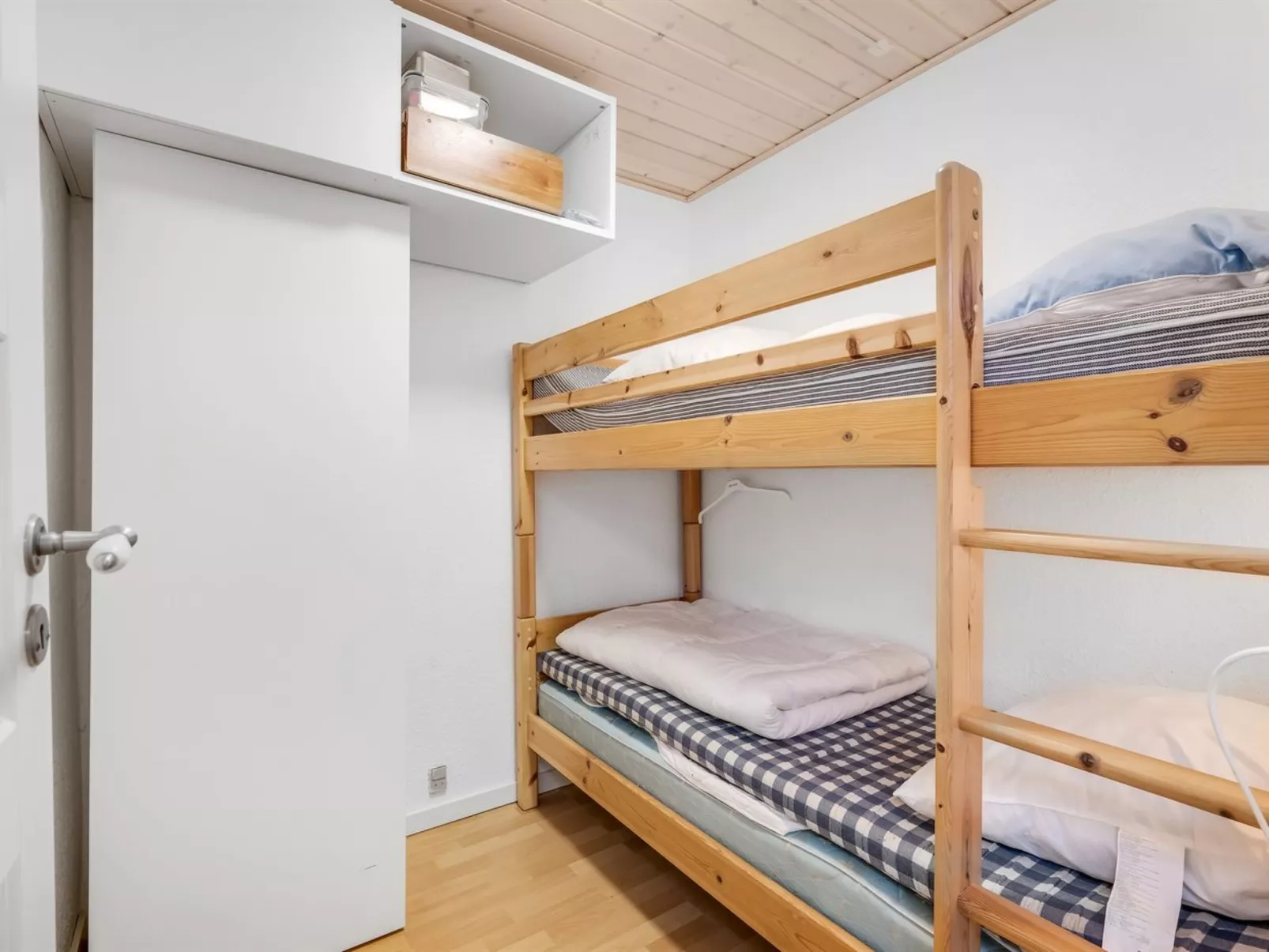 "Meo" - 30km from the sea-Drinnen