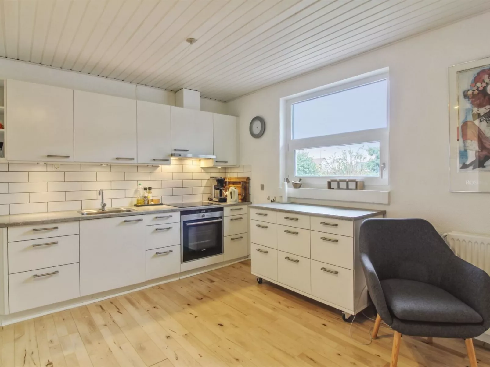 "Erle" - 1.5km from the sea-Inside