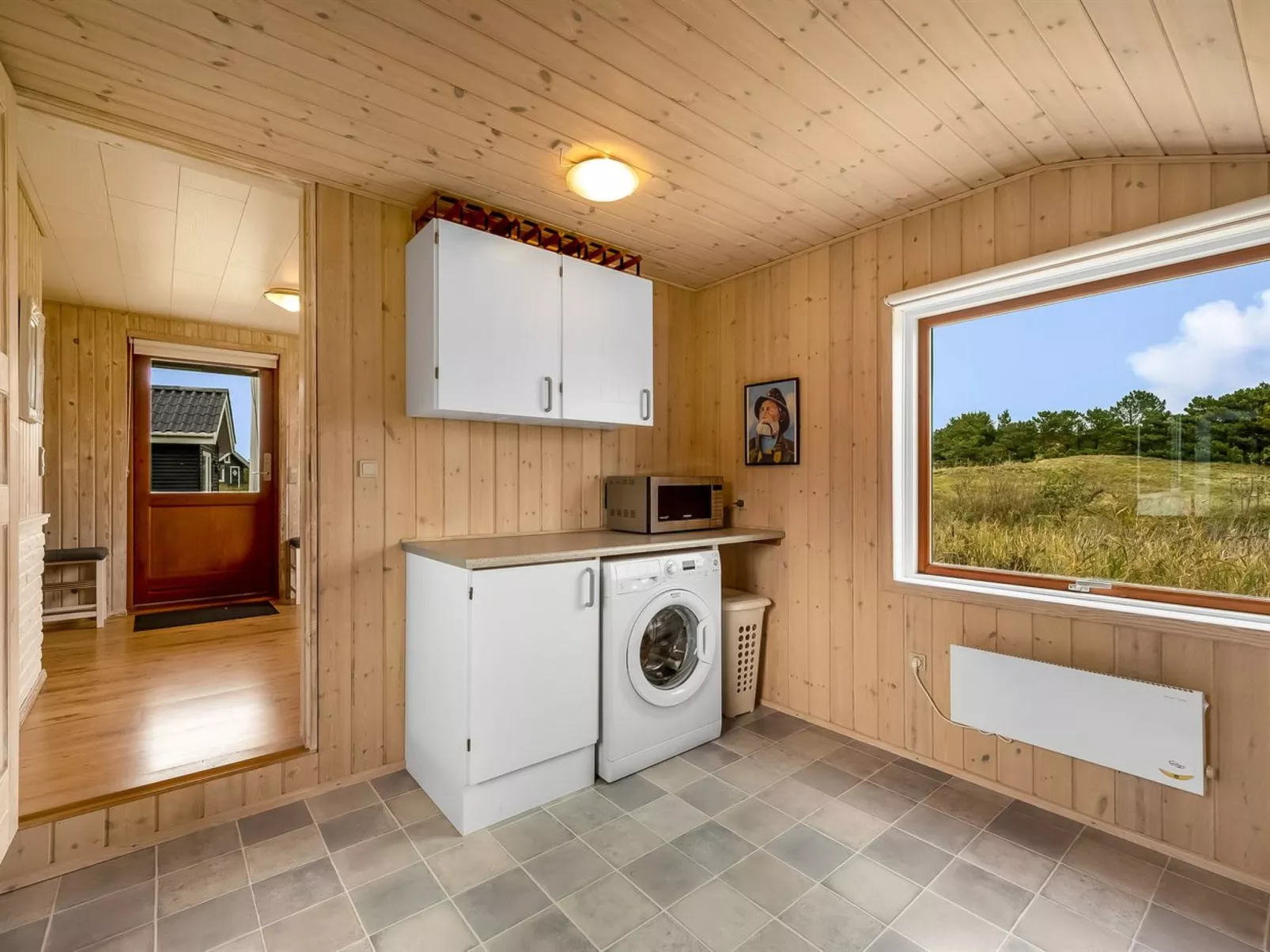 "Eloise" - 400m from the sea-Inside