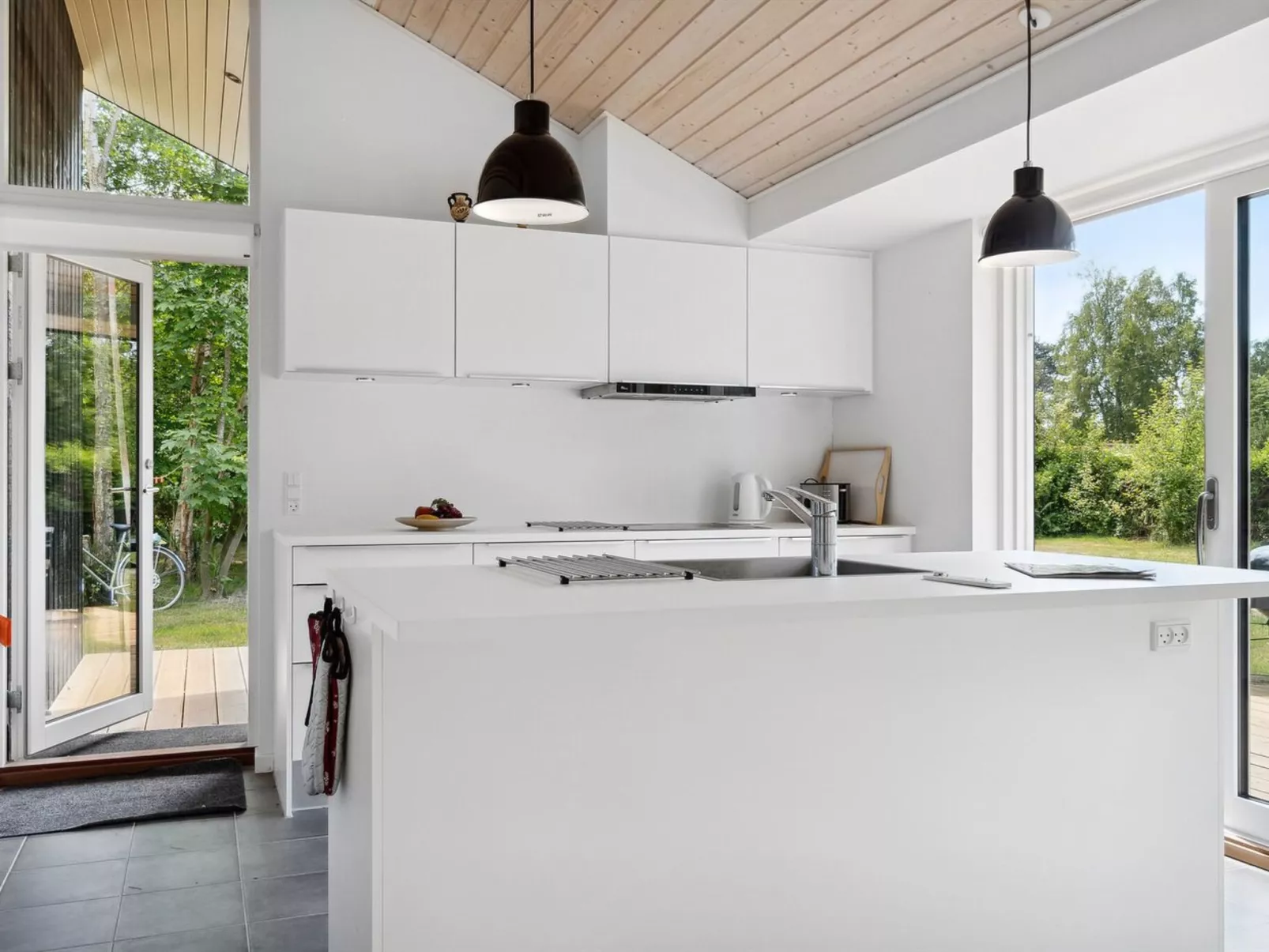 "Elin" - 200m from the sea-Inside