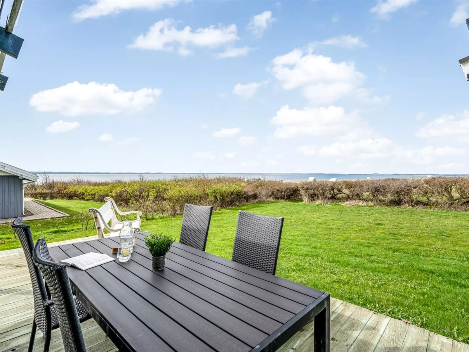 "Kirsa" - 200m to the fjord-Dehors