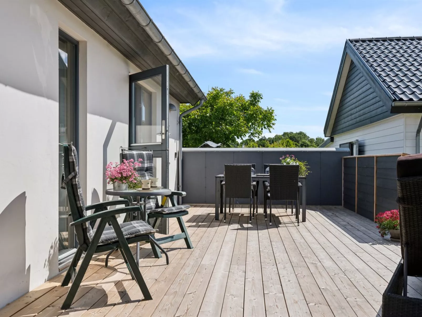 "Alona" - 90m from the sea-Draußen