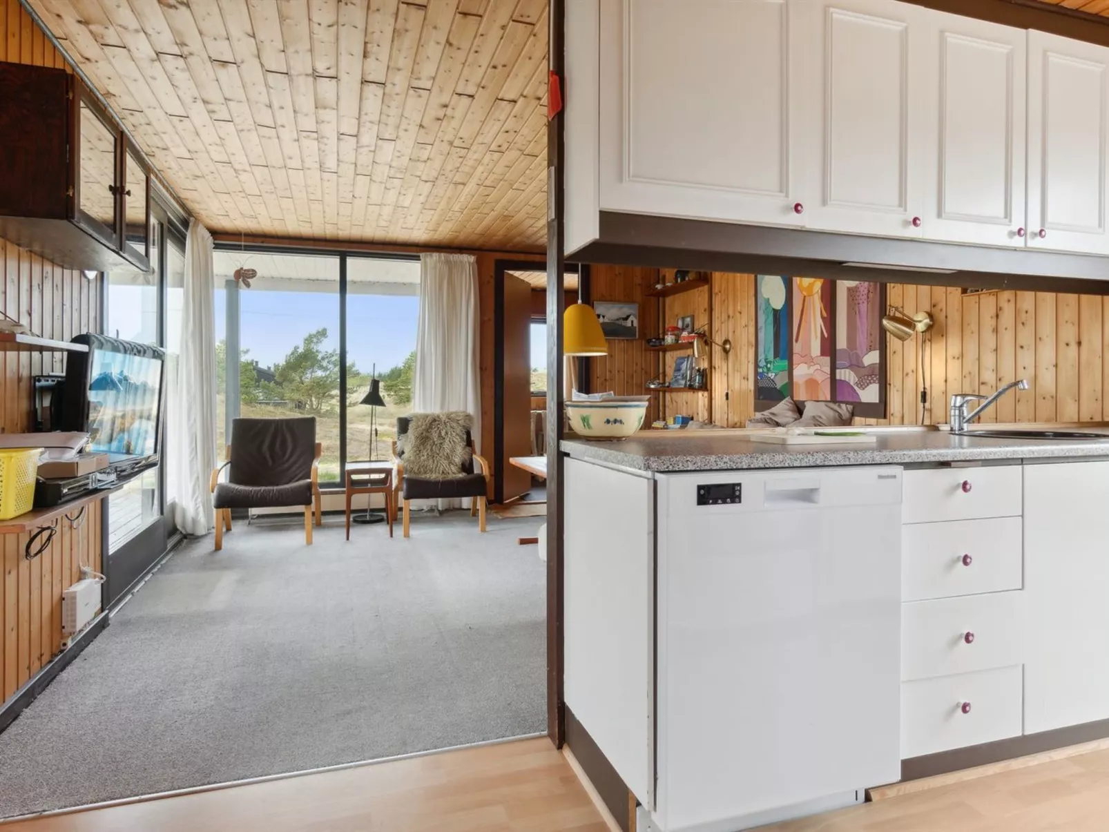 "Sulo" - 1.4km from the sea-Inside