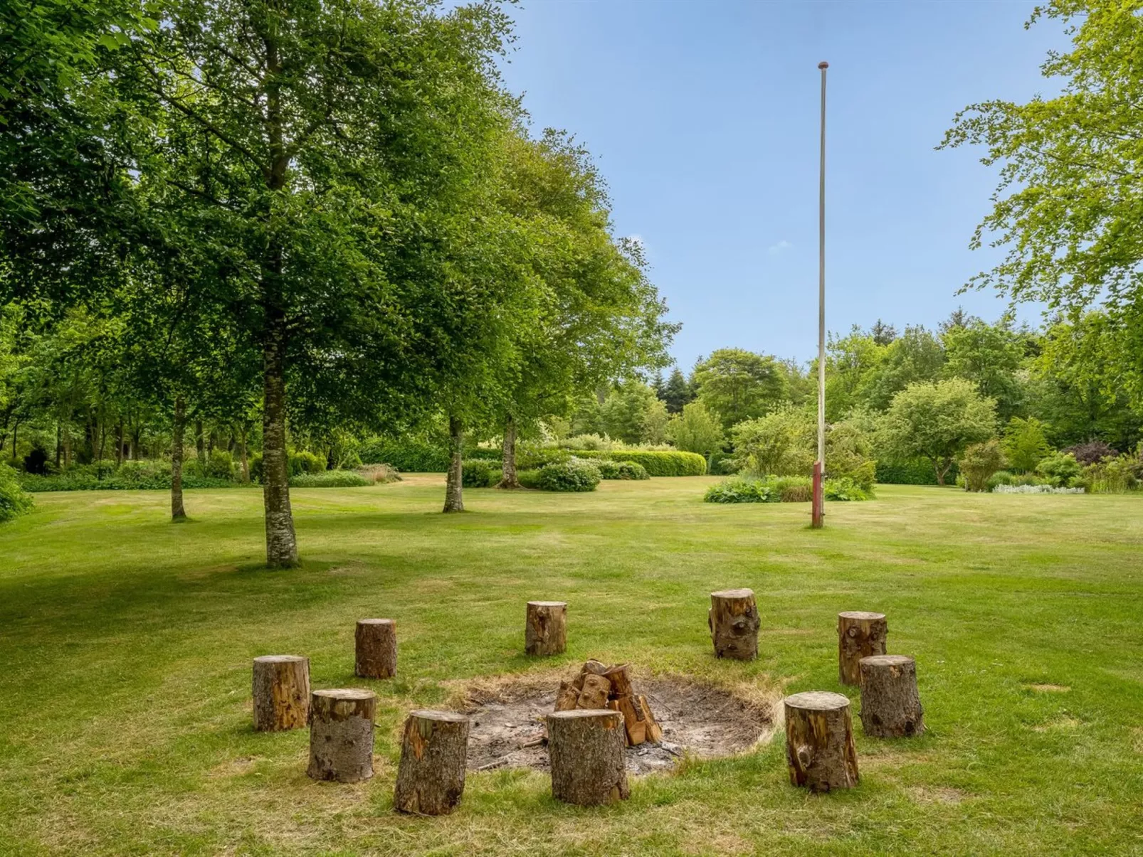 "Tatiane" - 10km from the sea-Outside