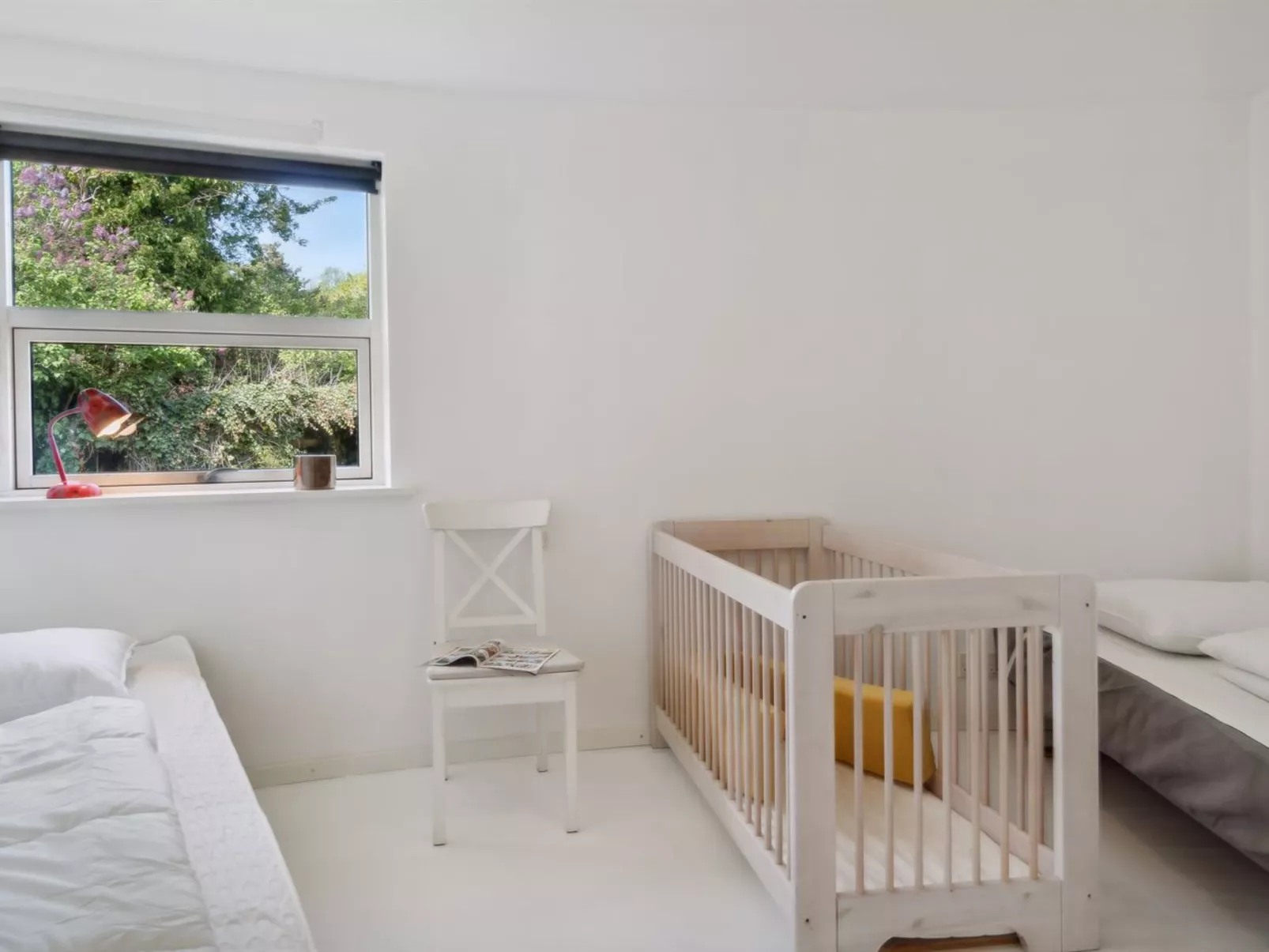 "Vemund" - 100m to the fjord-Drinnen