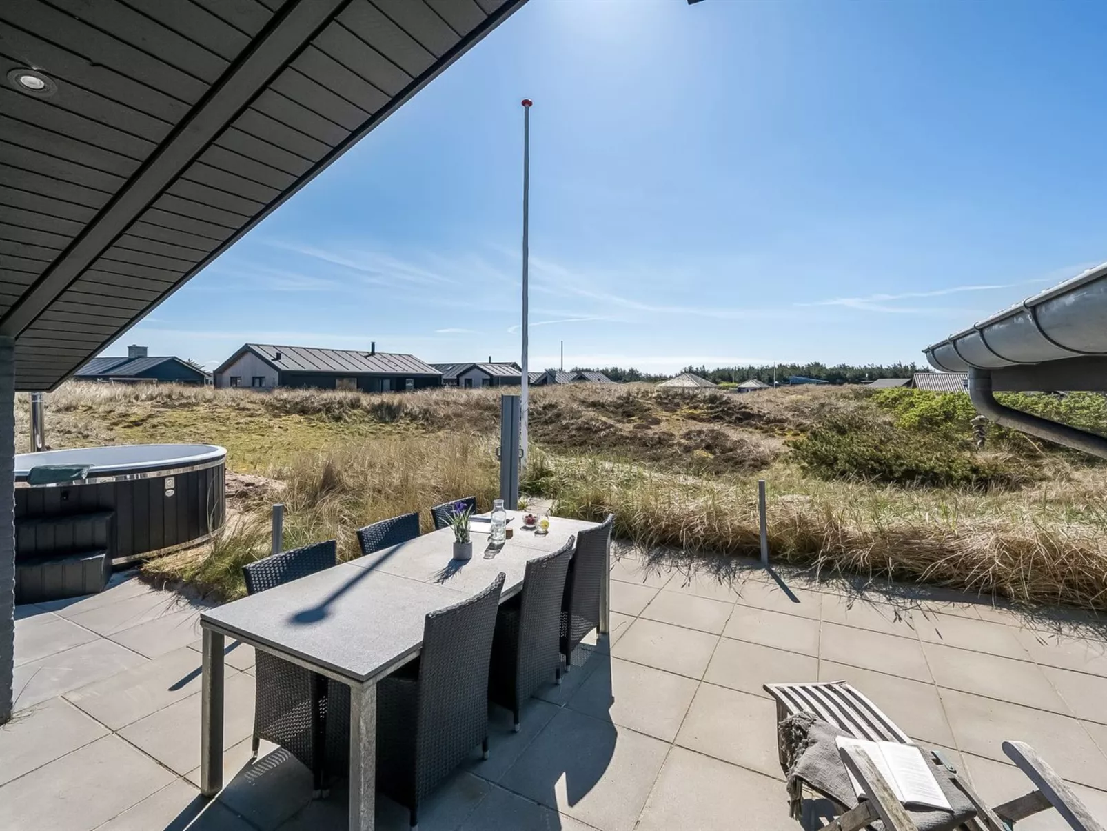 "Walther" - 300m from the sea-Draußen