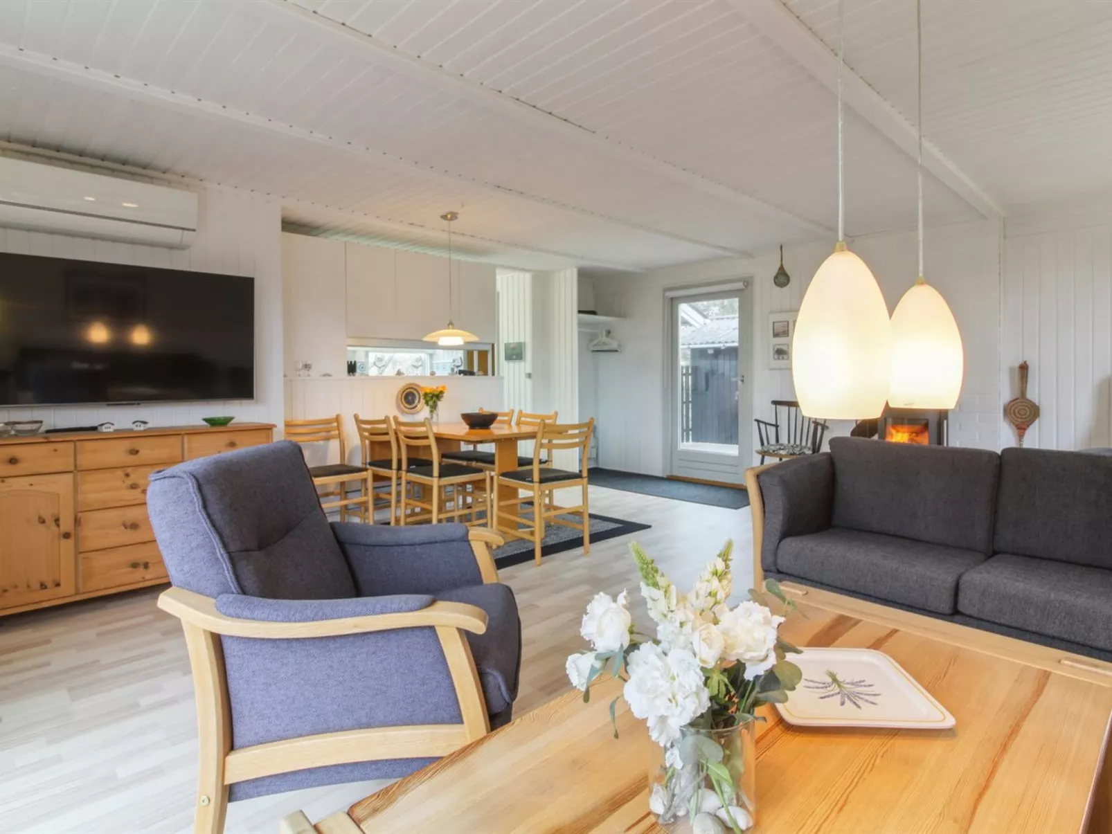 "Florencia" - 450m from the sea-Inside