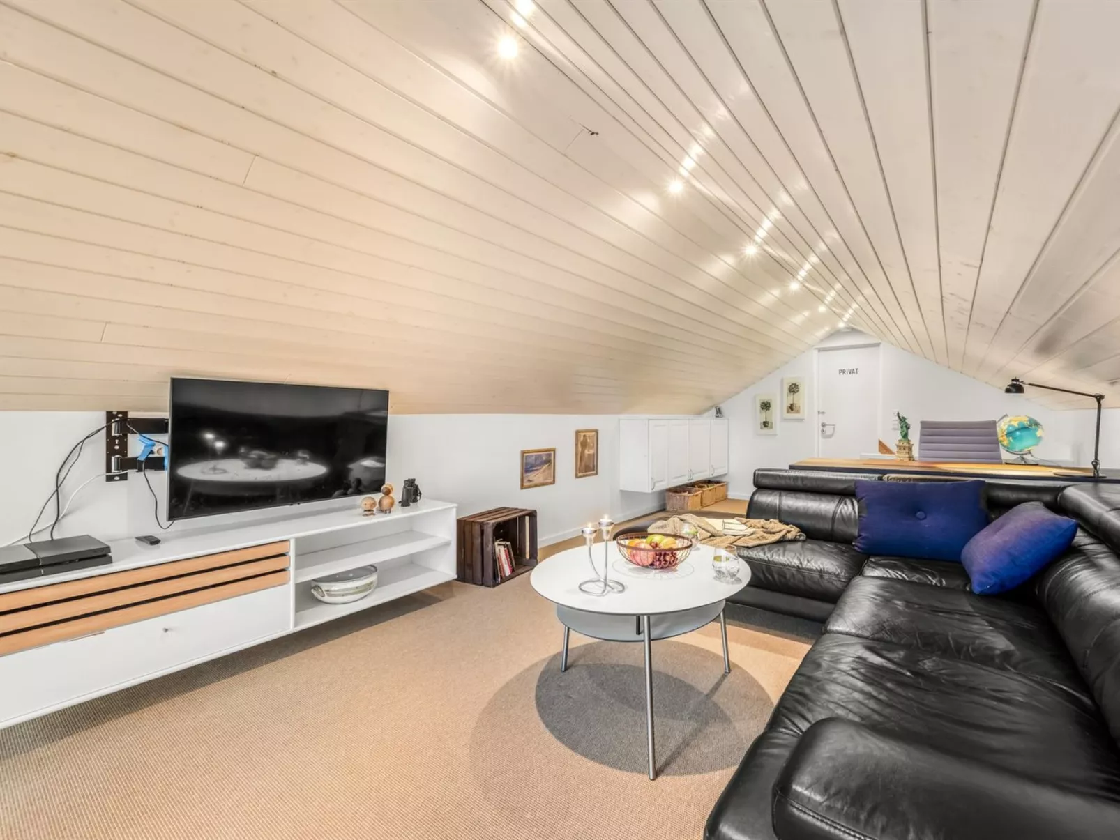 "Elisabetha" - 100m from the sea-Dedans