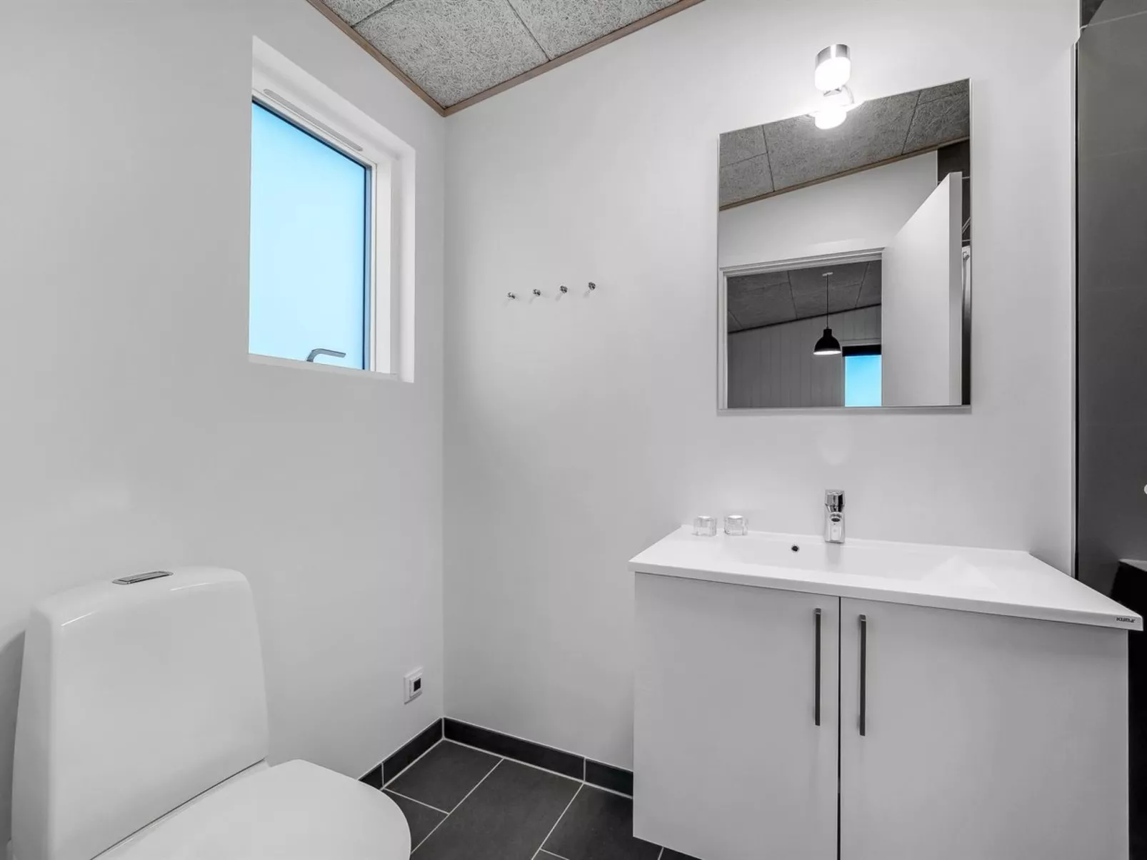 "Winder" - 500m from the sea-Inside