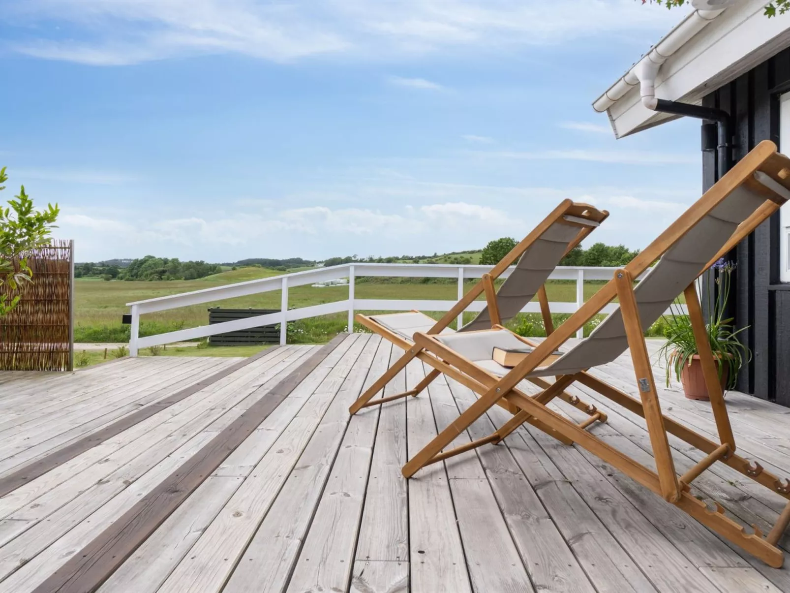 "Katharine" - 175m from the sea-Dehors