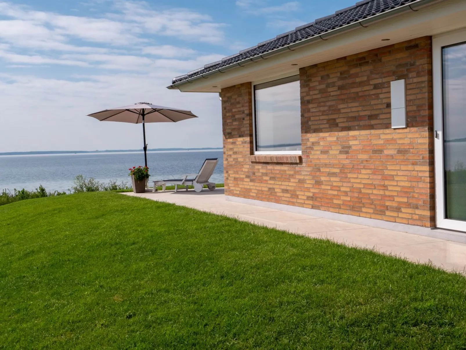 "Volmar" - 10m from the sea-Draußen