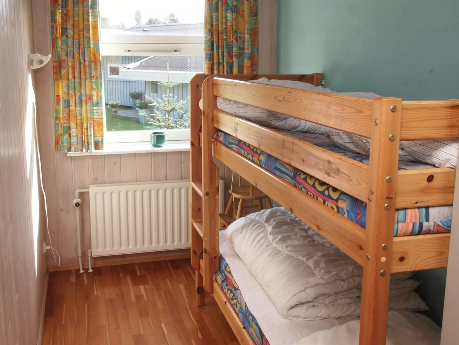 "Unto" - 100m from the sea-Dedans