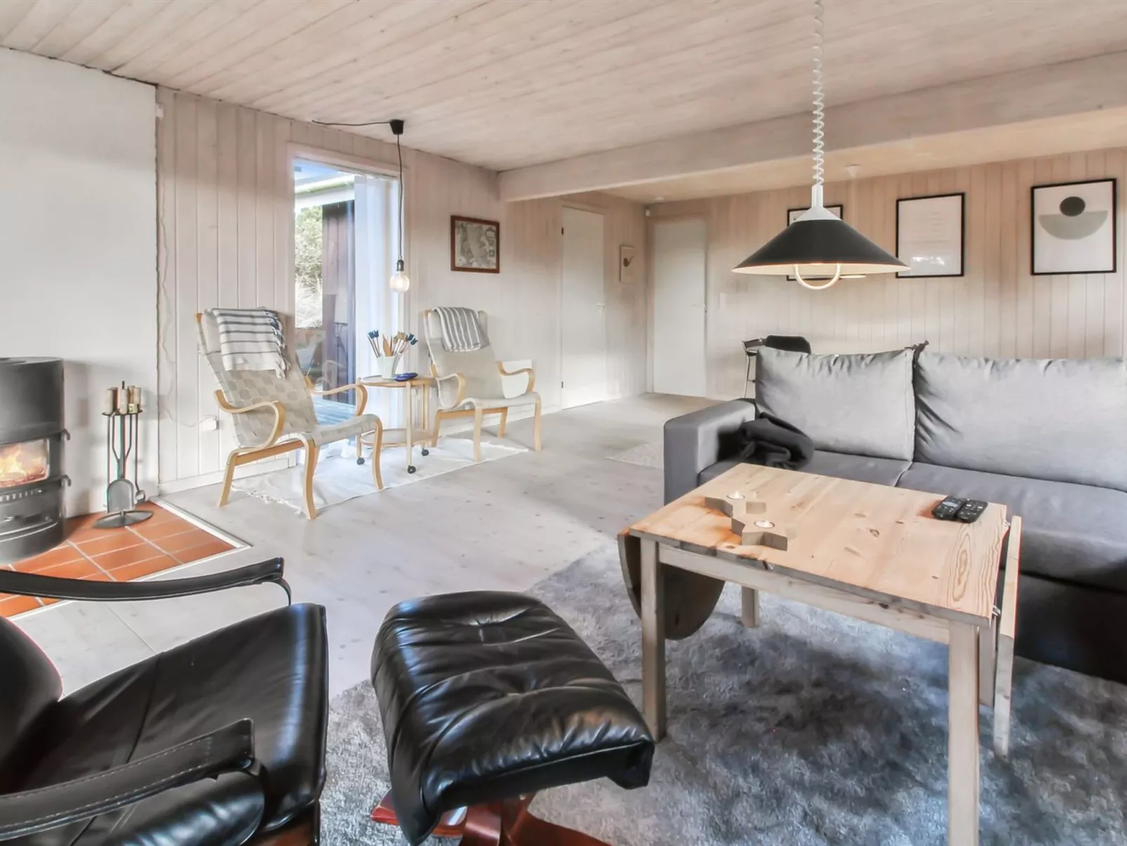 "Jakko" - 2.6km from the sea-Inside