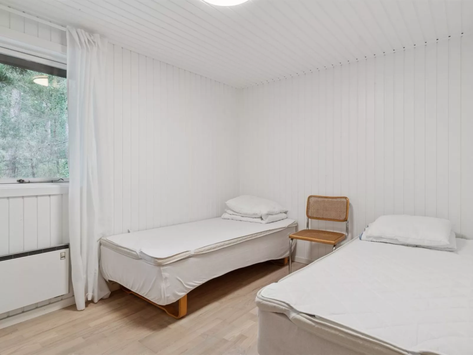 "Clementine" - 1.2km from the sea-Inside