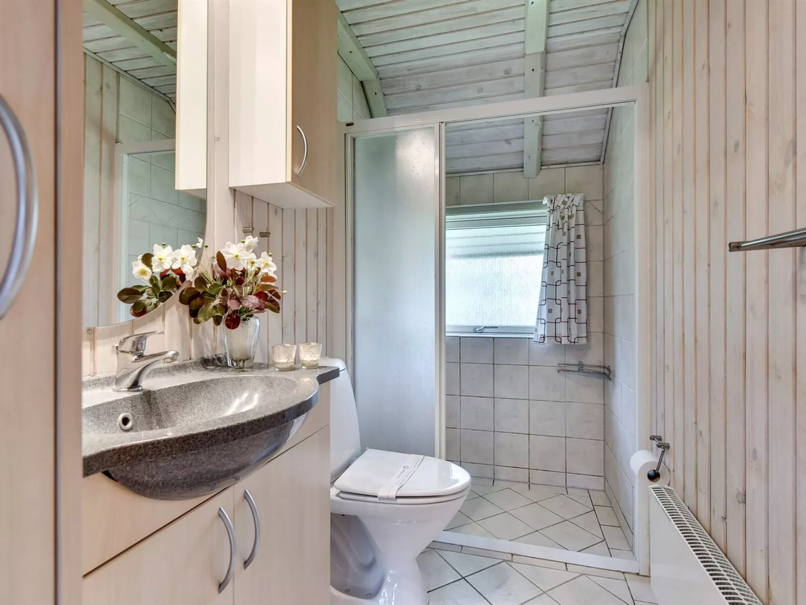 "Emmi" - 2.5km from the sea-Inside