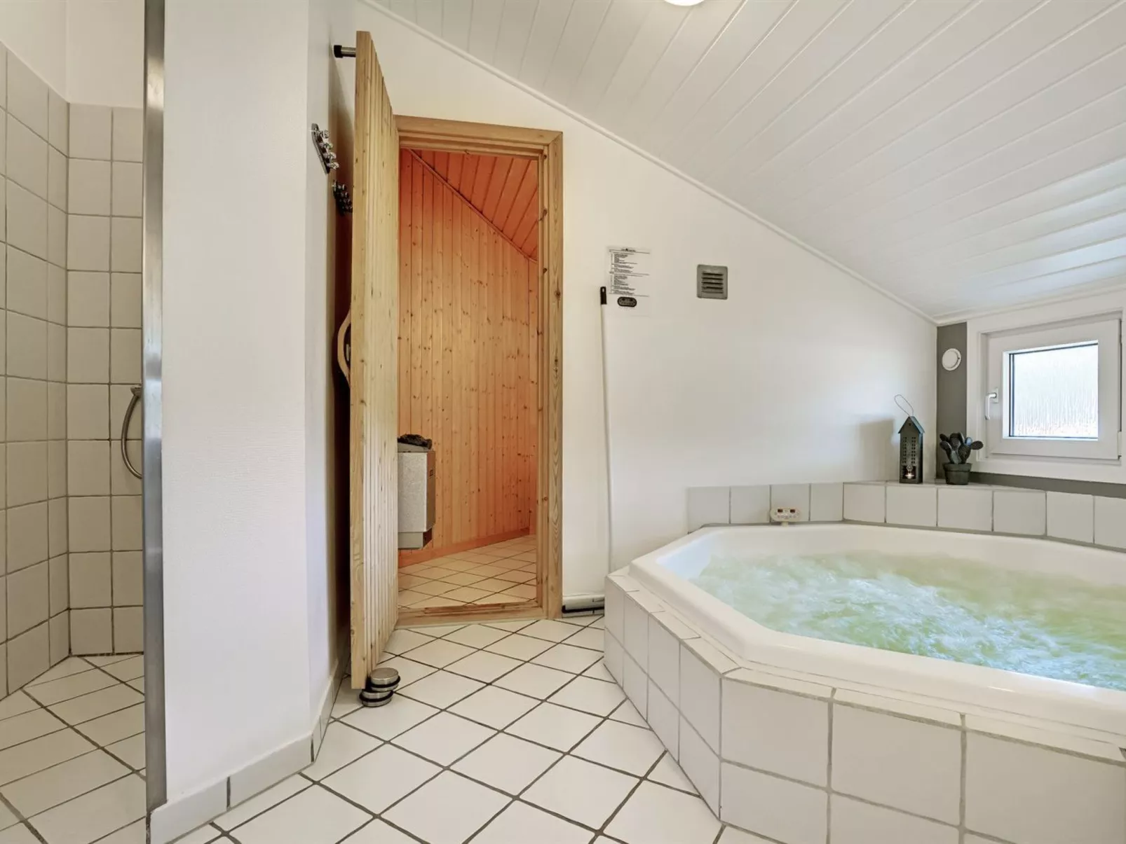 "Stense" - 900m from the sea-Dedans