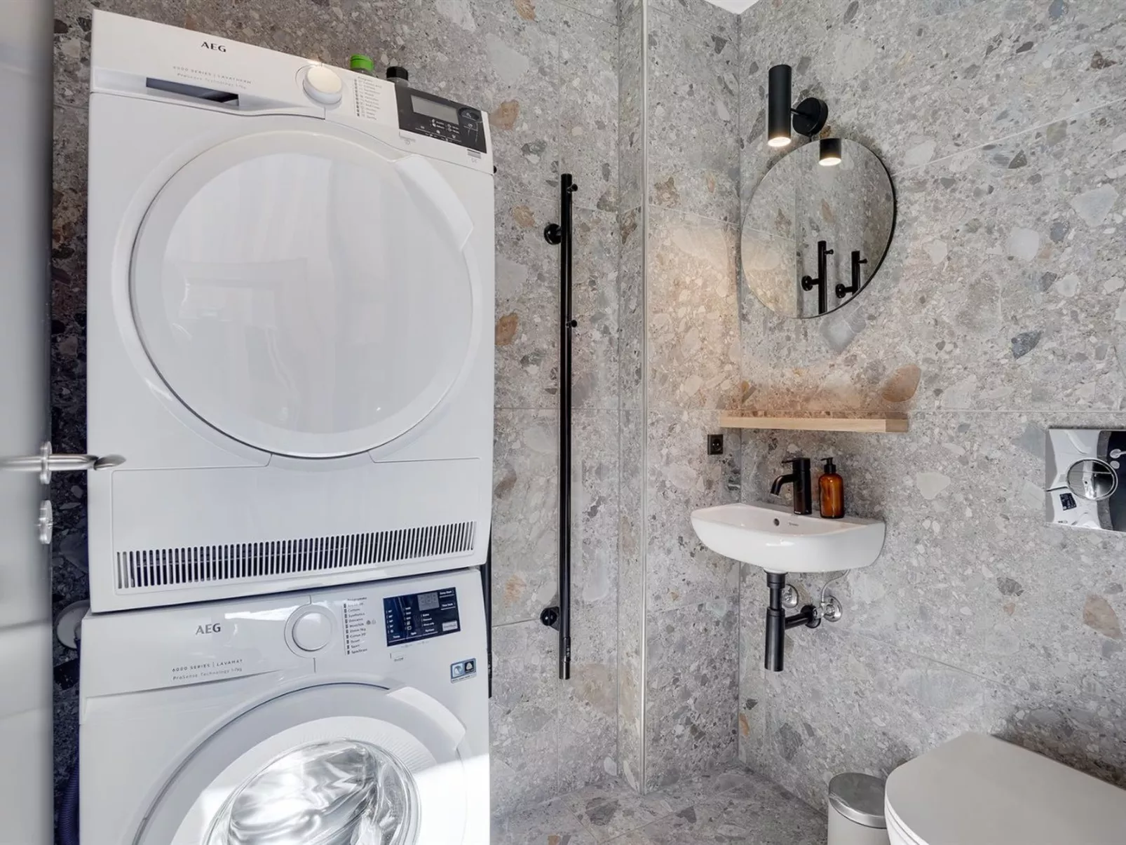 "Stellan" - 1.4km from the sea-Drinnen