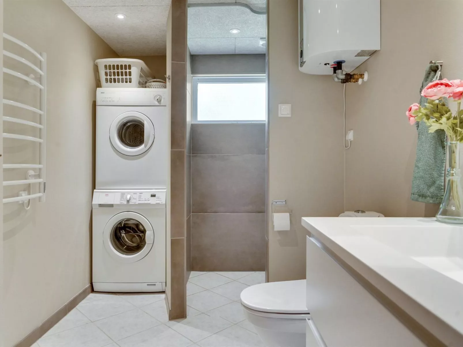 "Niels" - 1.5km from the sea-Drinnen