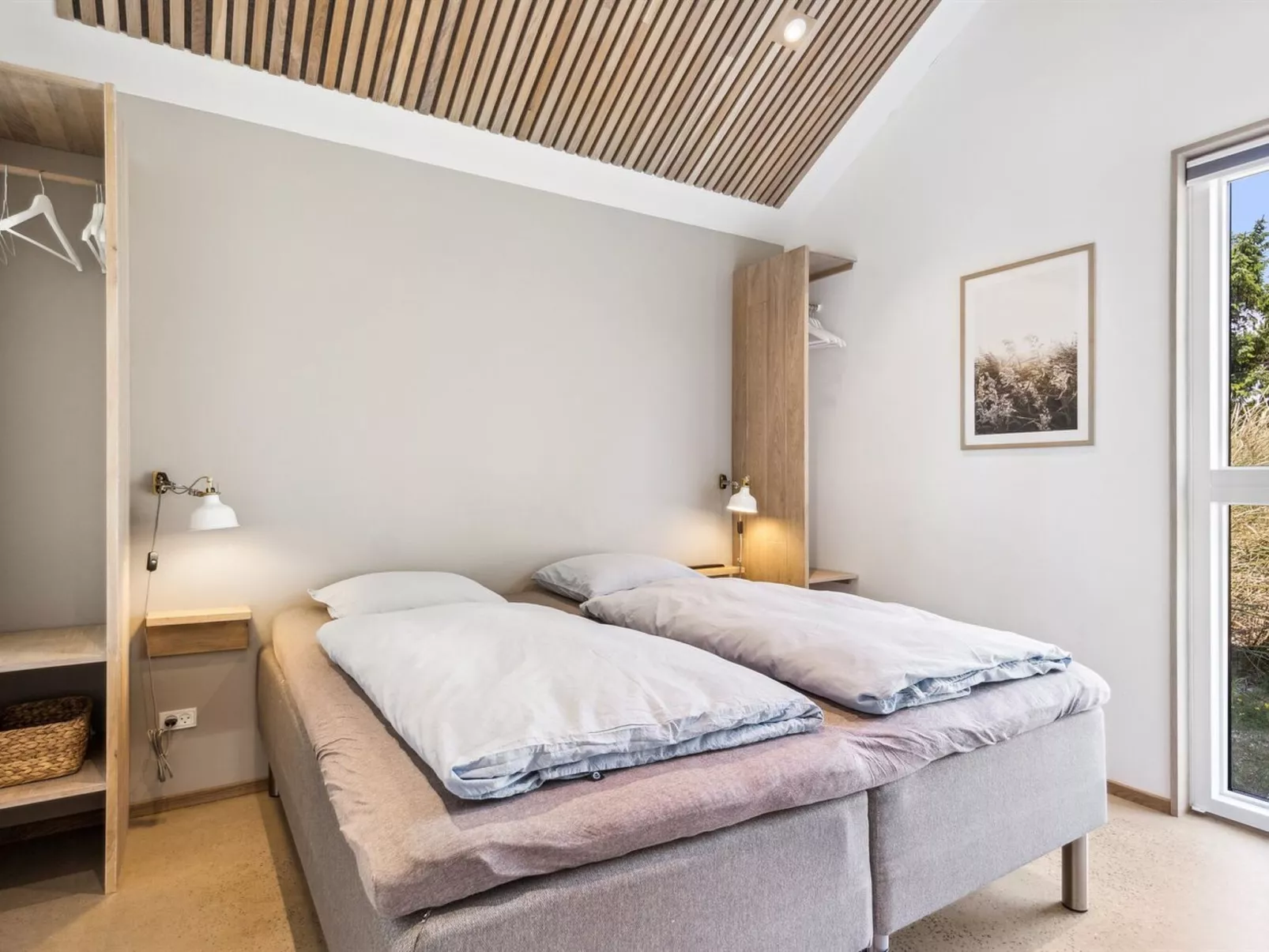 "Toyah" - 400m from the sea-Inside